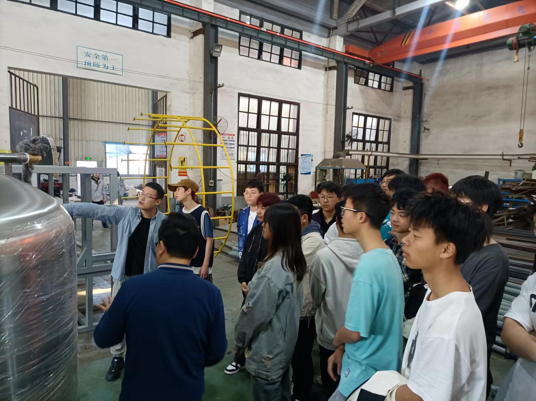 湖南工程学院近200名学生来乐动官方端网站认知实习